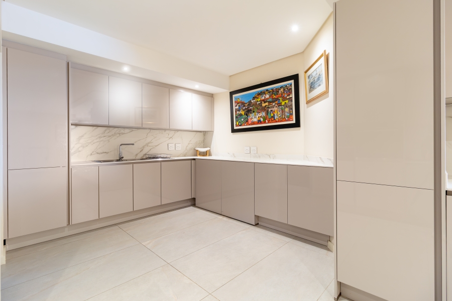 To Let 2 Bedroom Property for Rent in Clifton Western Cape